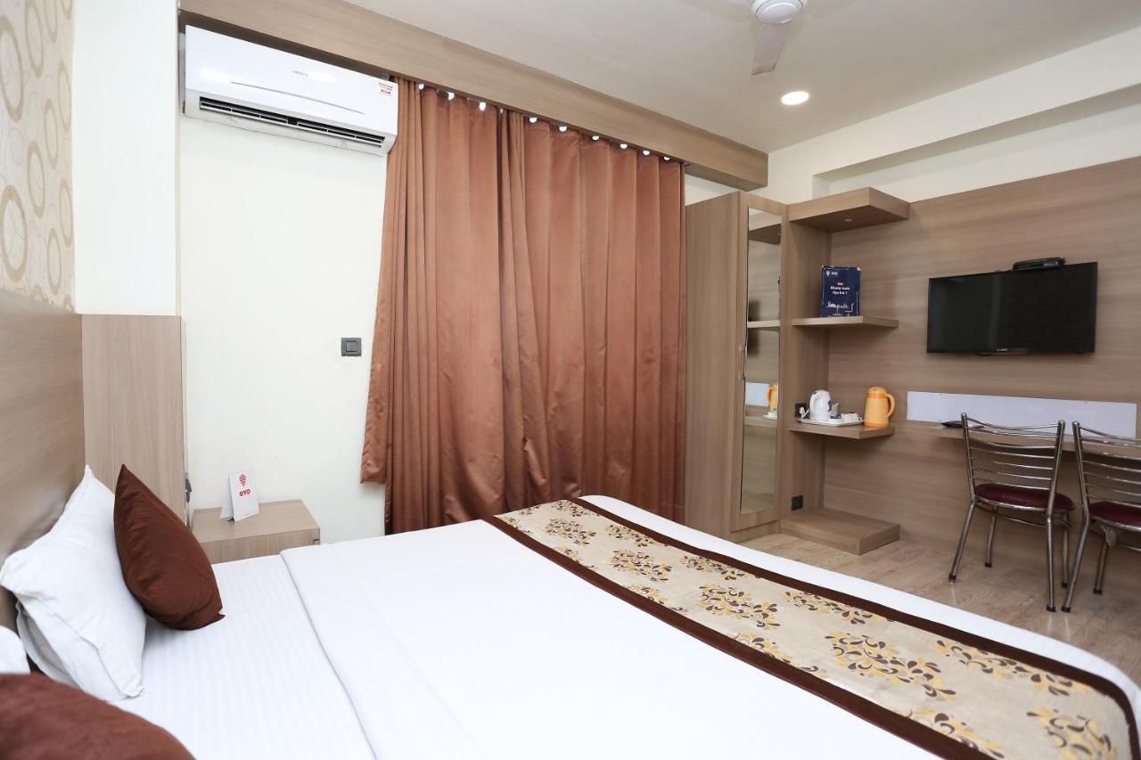 Capital O 5663 Gs Inn Chinhat Exterior foto